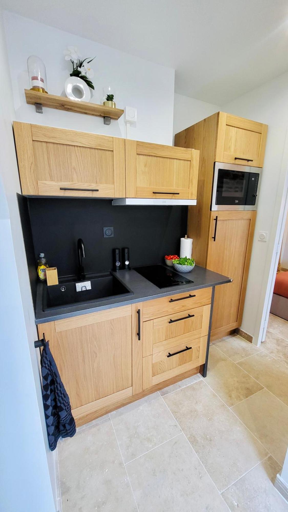 - La Suite Delos - Jacuzzi 2 Places - Centre Ville A Pied - Lit Queen Size - Parking Privee - Wifi - City Center Within Walking Distance - 坎佩尔 外观 照片